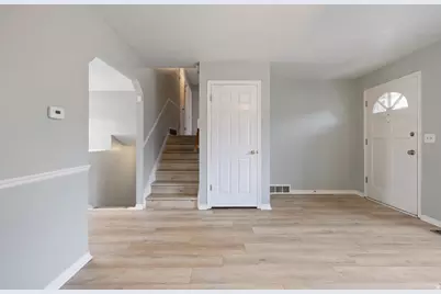 1602 E Sego Lily Dr, Sandy, UT 84092 - Photo 17