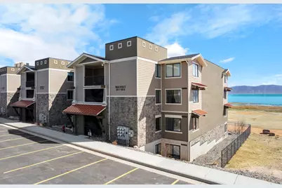 35 E 150 S #D302, Garden City, UT 84028 - Photo 3