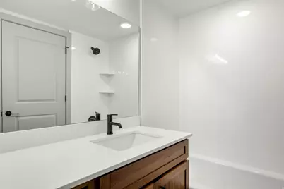 35 E 150 S #D302, Garden City, UT 84028 - Photo 25