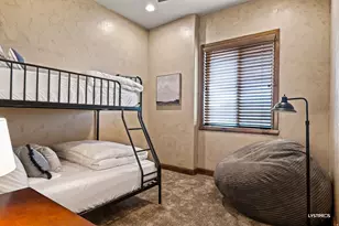 1210 W Indian Dr, Saint George, UT 84770 - Photo 19