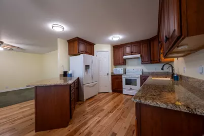 9304 S Edenbrook Way W, West Jordan, UT 84088 - Photo 7