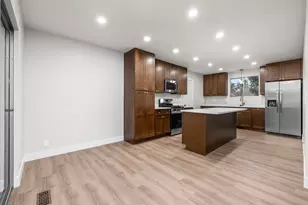 2702 E Oak Hills Dr, Layton, UT 84040 - Photo 7