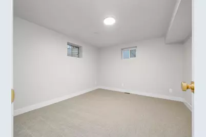 2702 E Oak Hills Dr, Layton, UT 84040 - Photo 21