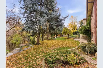 2702 E Oak Hills Dr, Layton, UT 84040 - Photo 27