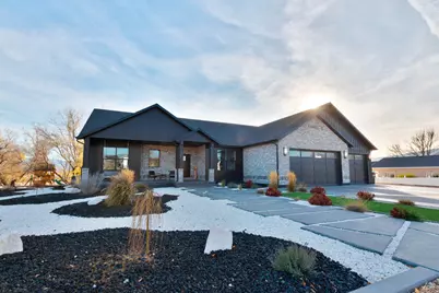 340 E 300 N, Moroni, UT 84646 - Photo 1