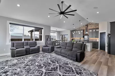 340 E 300 N, Moroni, UT 84646 - Photo 3