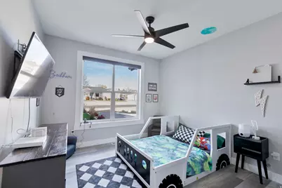 340 E 300 N, Moroni, UT 84646 - Photo 11