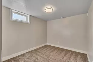 5289 S 2200 W, Roy, UT 84067 - Photo 17