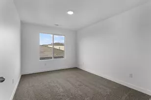 1903 S Cyclone Dr, Washington, UT 84780 - Photo 31