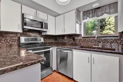 1120 Canyon Rd #10, Ogden, UT 84404 - Photo 9