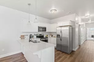 1806 W Newcastle Ln, Saratoga Springs, UT 84045 - Photo 7