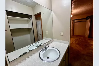 4539 S 1800 W #127, Roy, UT 84067 - Photo 17