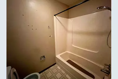 4539 S 1800 W #127, Roy, UT 84067 - Photo 9