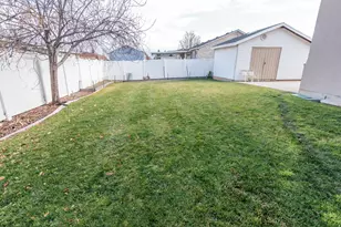 3646 W 8070 S, West Jordan, UT 84088 - Photo 37