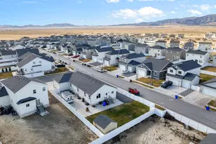 1217 E Pamela St, Eagle Mountain, UT 84005 - Photo 13