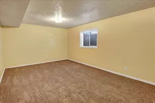 4374 S 2900 W, Roy, UT 84067 - Photo 25