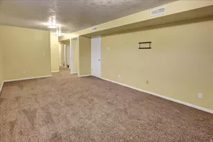 4374 S 2900 W, Roy, UT 84067 - Photo 23