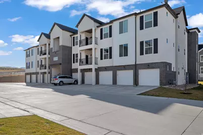 753 N Favreau Ln #U203, Saratoga Springs, UT 84045 - Photo 3