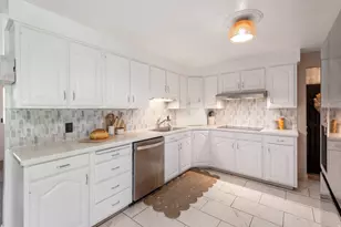 4533 S 2075 W, Roy, UT 84067 - Photo 9