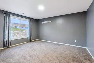 291 W Kestrel Dr, Saratoga Springs, UT 84045 - Photo 25