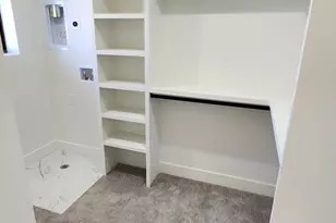 2099 E Worchester Dr S, Cottonwood Heights, UT 84121 - Photo 15