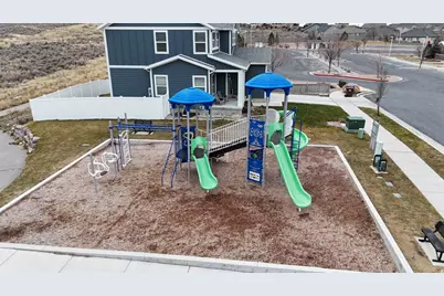 9288 N Tampa Dr, Eagle Mountain, UT 84005 - Photo 7