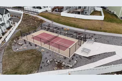 9288 N Tampa Dr, Eagle Mountain, UT 84005 - Photo 9