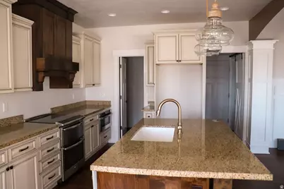 920 N 2060 W, Roosevelt, UT 84066 - Photo 13