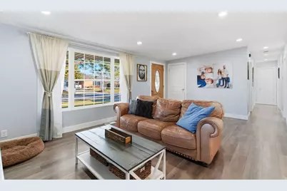 581 W Greenleaf Dr S, Murray, UT 84123 - Photo 5