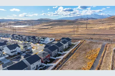 966 W Ruddy Clover Ln N, Saratoga Springs, UT 84045 - Photo 27