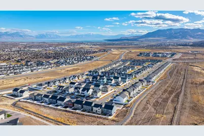 966 W Ruddy Clover Ln N, Saratoga Springs, UT 84045 - Photo 29