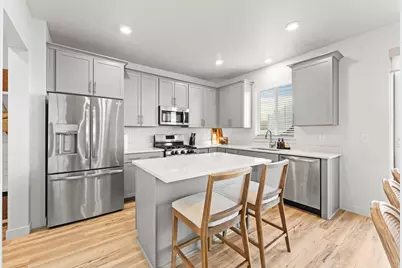 966 W Ruddy Clover Ln N, Saratoga Springs, UT 84045 - Photo 5