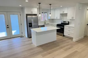 1184 E Valhalla Dr, Clearfield, UT 84015 - Photo 3