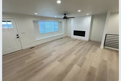 1184 E Valhalla Dr, Clearfield, UT 84015 - Photo 5