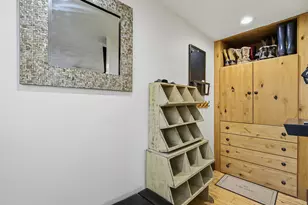 2117 E Rolling Knolls Way, Cottonwood Heights, UT 84121 - Photo 31