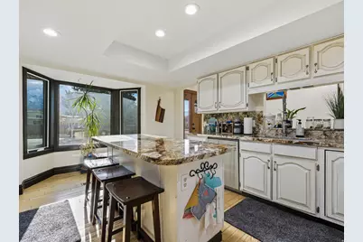 2117 E Rolling Knolls Way, Cottonwood Heights, UT 84121 - Photo 19