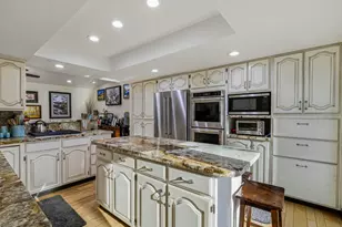 2117 E Rolling Knolls Way, Cottonwood Heights, UT 84121 - Photo 17