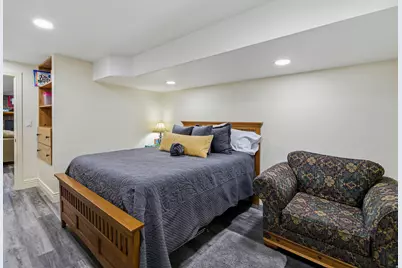 2117 E Rolling Knolls Way, Cottonwood Heights, UT 84121 - Photo 47