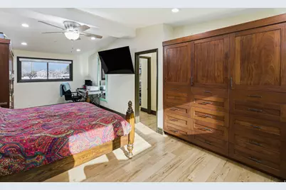 2117 E Rolling Knolls Way, Cottonwood Heights, UT 84121 - Photo 35