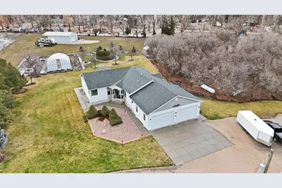 142 N 10450 E, Huntsville, UT 84317 - Photo 3