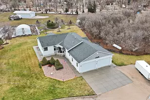 142 N 10450 E, Huntsville, UT 84317 - Photo 3