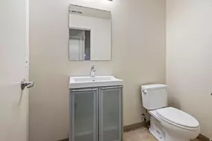 725 S 200 W, Salt Lake City, UT 84101 - Photo 9