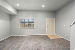 725 S 200 W, Salt Lake City, UT 84101 - Photo 3