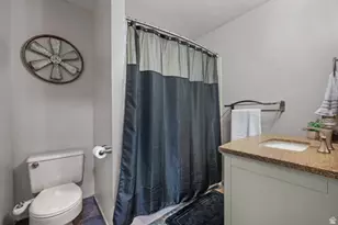 2330 E 2400 N, Layton, UT 84040 - Photo 35