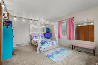 2330 E 2400 N, Layton, UT 84040 - Photo 31