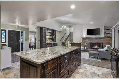 2330 E 2400 N, Layton, UT 84040 - Photo 15