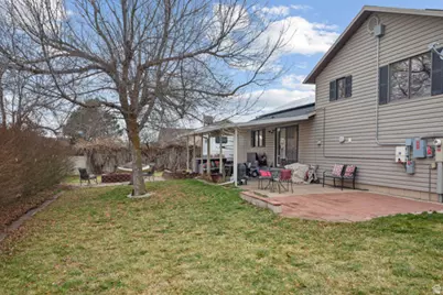 2330 E 2400 N, Layton, UT 84040 - Photo 41