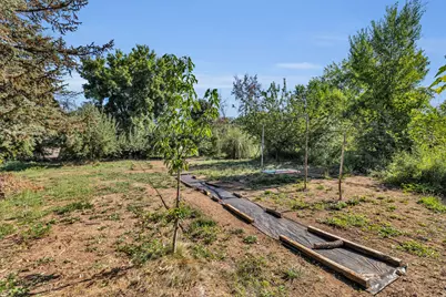 1351 E Fort Blvd, Cottonwood Heights, UT 84121 - Photo 27