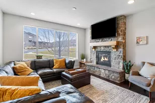 832 S Edgewater Ct, Huntsville, UT 84317 - Photo 5