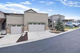 832 S Edgewater Ct, Huntsville, UT 84317 - Photo 3